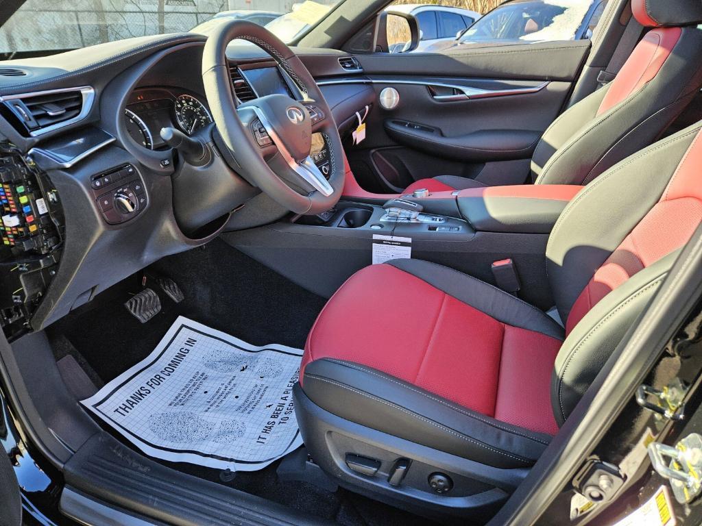 new 2025 INFINITI QX50 car, priced at $51,242