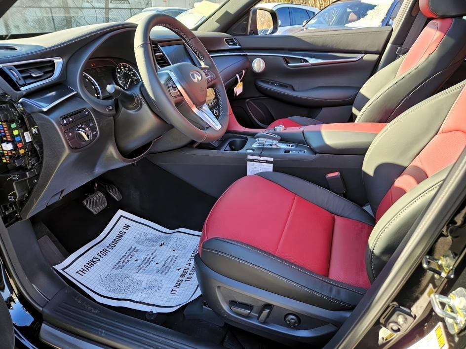 new 2025 INFINITI QX50 car, priced at $51,242