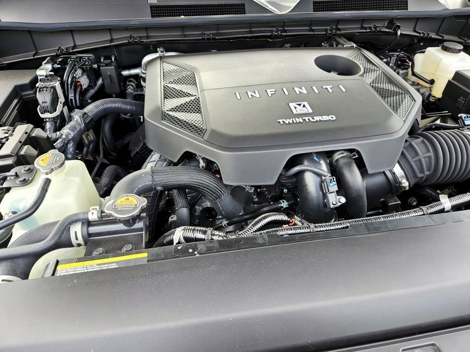 new 2025 INFINITI QX80 car, priced at $116,255