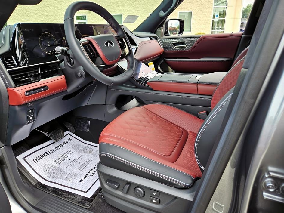 new 2025 INFINITI QX80 car, priced at $116,255