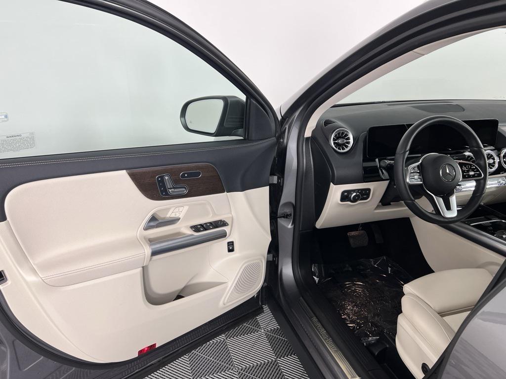 used 2023 Mercedes-Benz GLA 250 car, priced at $34,979