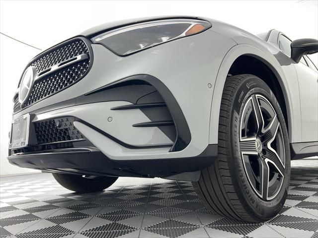 used 2025 Mercedes-Benz GLC 300 car
