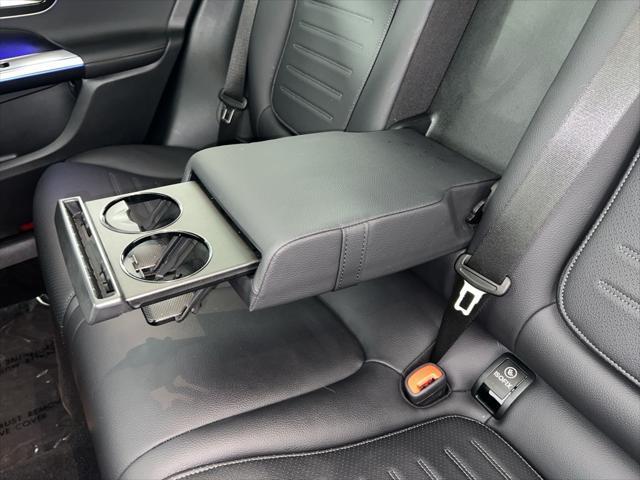 used 2025 Mercedes-Benz GLC 300 car