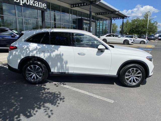 new 2024 Mercedes-Benz GLC 300 car, priced at $50,985