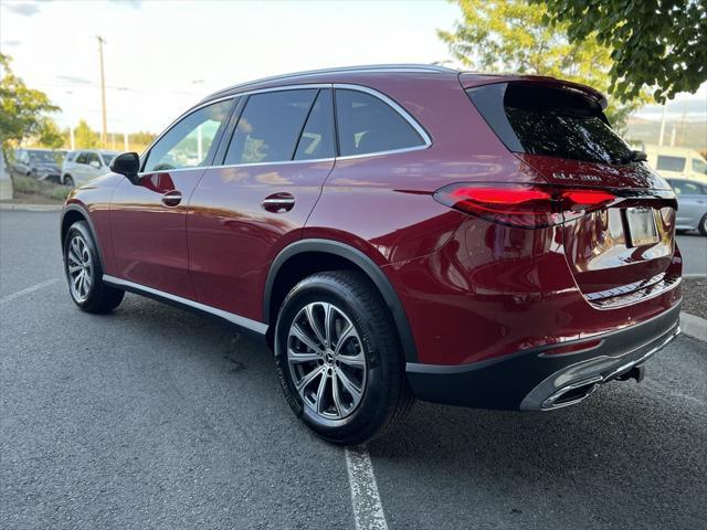 new 2024 Mercedes-Benz GLC 300 car, priced at $59,985