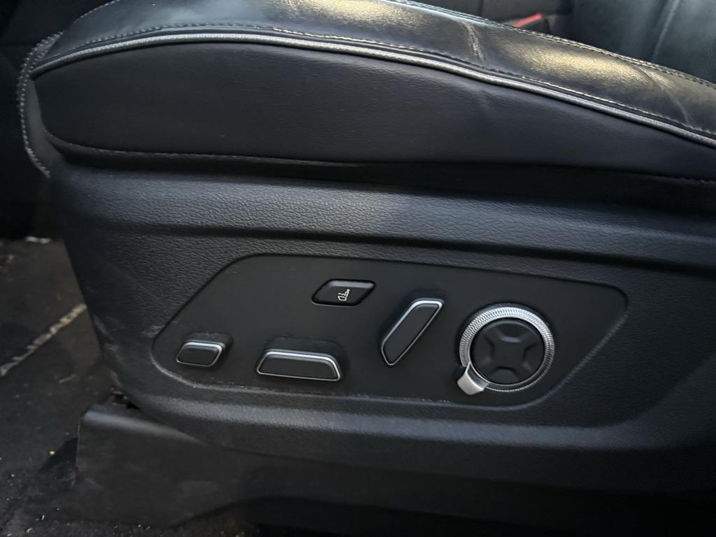 used 2023 Hyundai Palisade car, priced at $39,991