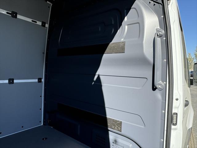 new 2024 Mercedes-Benz Sprinter 2500 car, priced at $66,719