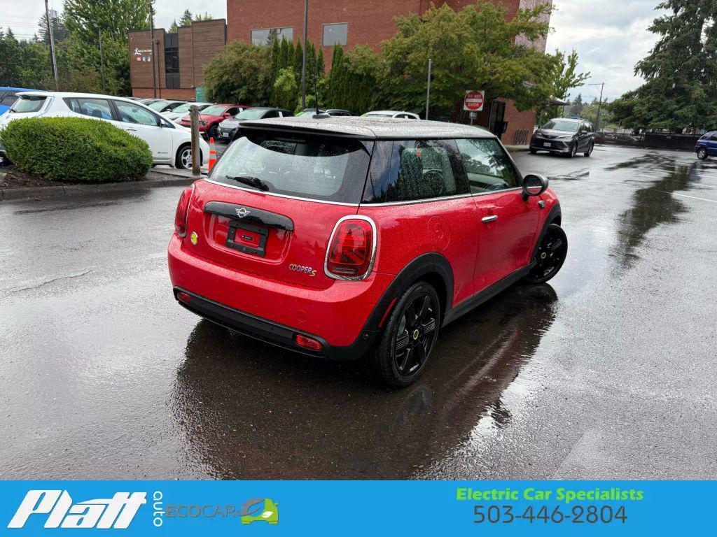 used 2024 MINI Hardtop car, priced at $22,880