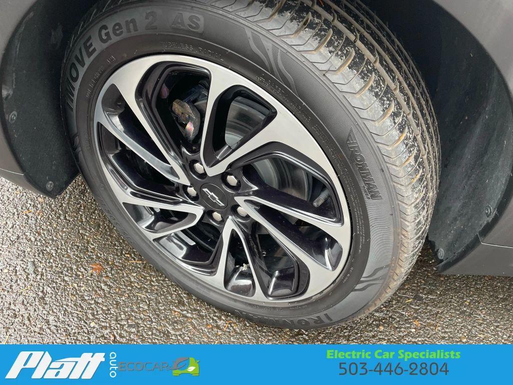 used 2022 Chevrolet Bolt EUV car, priced at $18,333