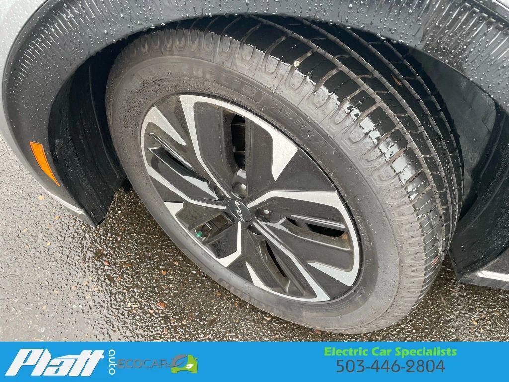 used 2022 Kia EV6 car, priced at $21,998