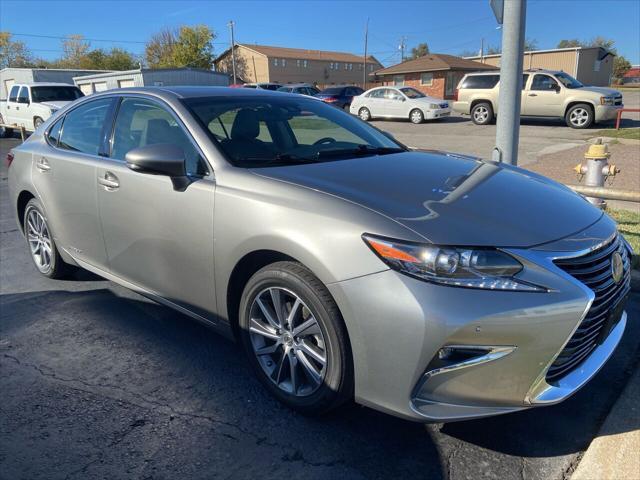 used 2016 Lexus ES 300h car, priced at $21,950