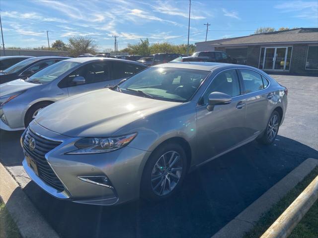 used 2016 Lexus ES 300h car, priced at $21,950