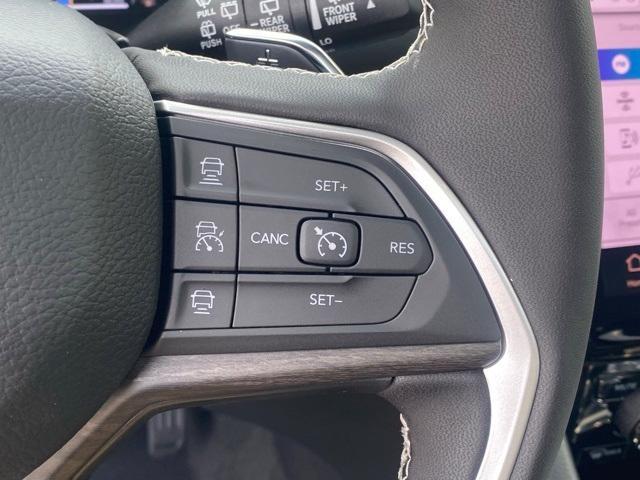 new 2025 Jeep Grand Cherokee car, priced at $41,500