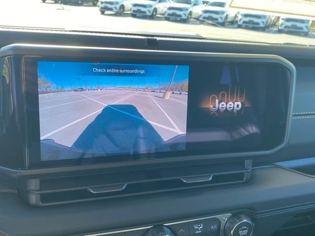 new 2025 Jeep Gladiator car, priced at $49,090