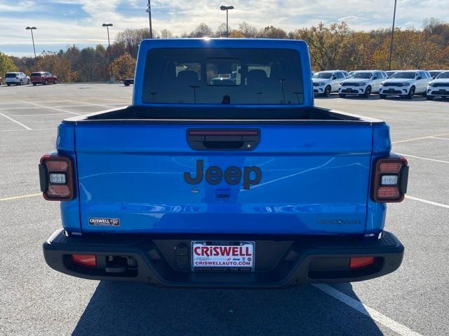 new 2025 Jeep Gladiator car, priced at $49,090