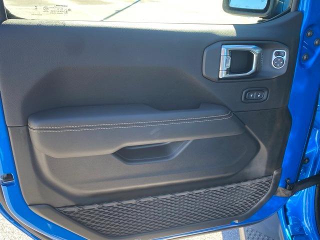 new 2025 Jeep Gladiator car, priced at $49,090