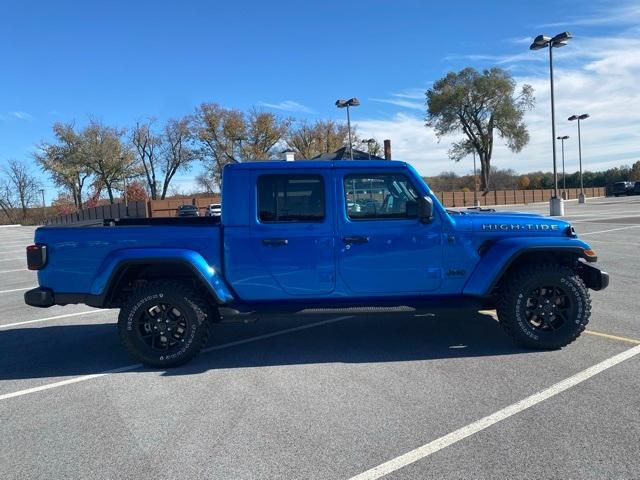 new 2025 Jeep Gladiator car, priced at $49,090