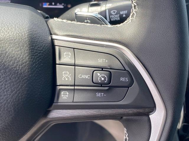 new 2025 Jeep Grand Cherokee car, priced at $42,500
