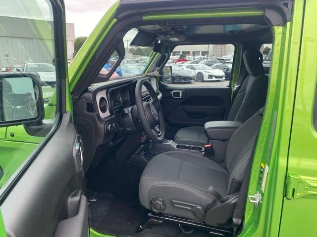 new 2025 Jeep Wrangler car, priced at $44,600