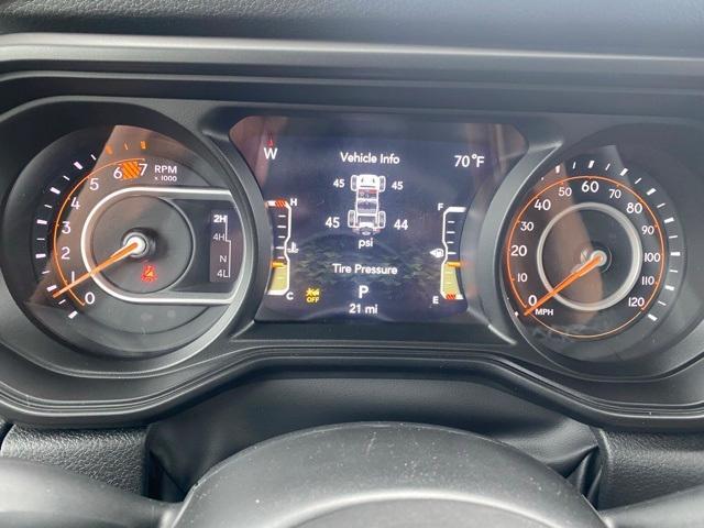 new 2025 Jeep Wrangler car, priced at $44,600