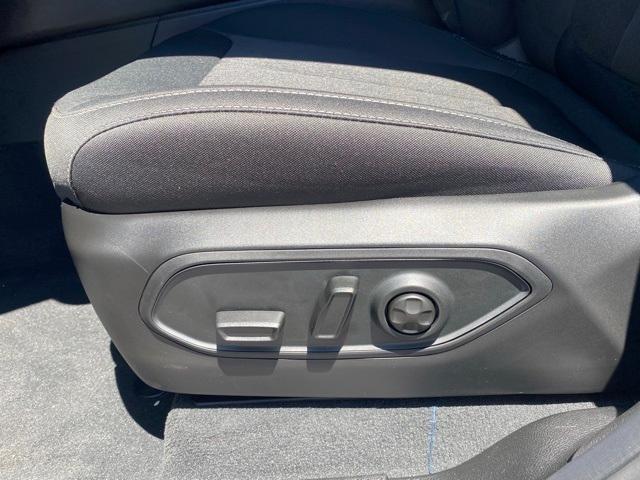 new 2025 Jeep Grand Cherokee car, priced at $37,500