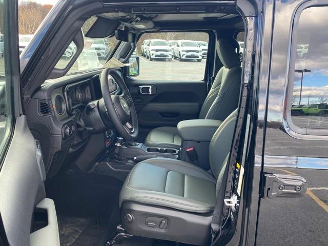 new 2026 Jeep Gladiator car, priced at $62,000