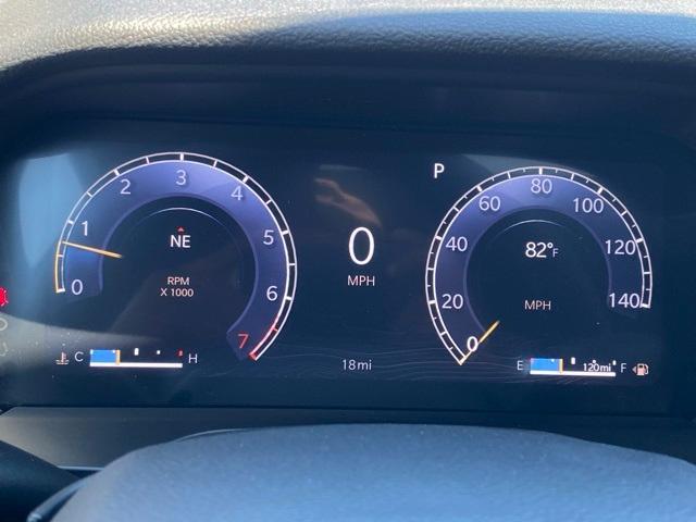 new 2025 Jeep Grand Cherokee car, priced at $37,500