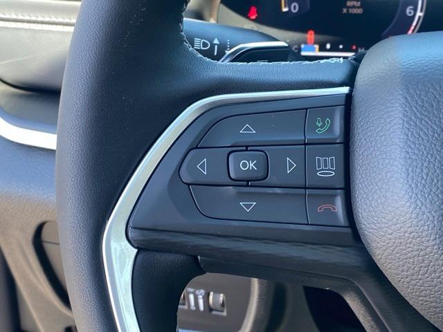 new 2025 Jeep Grand Cherokee car, priced at $37,500