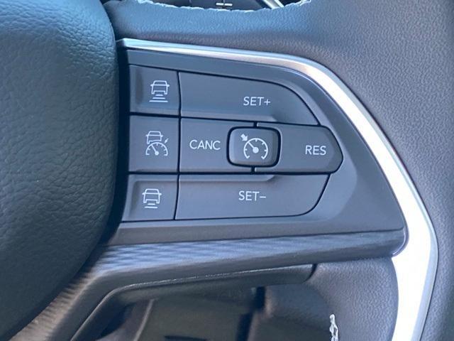 new 2025 Jeep Grand Cherokee car, priced at $37,500