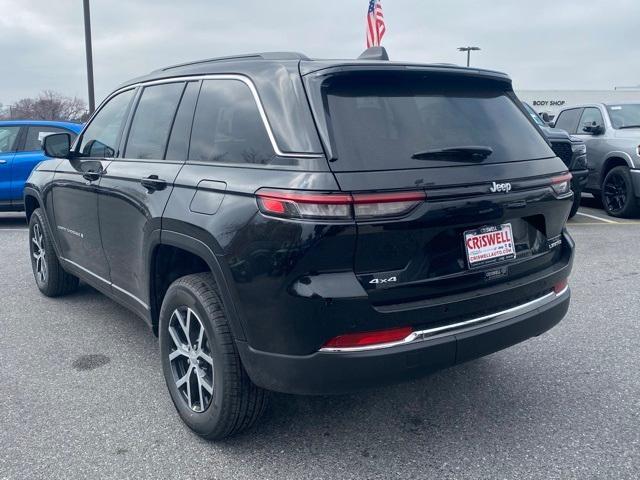 new 2025 Jeep Grand Cherokee car, priced at $43,000
