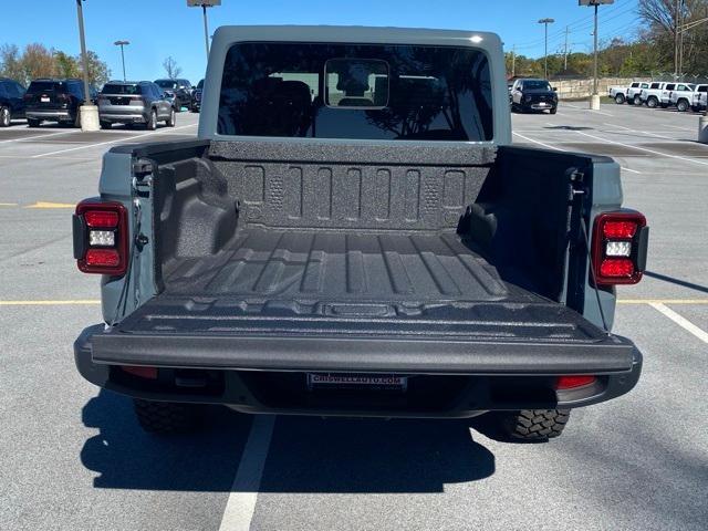 new 2025 Jeep Gladiator car, priced at $44,900
