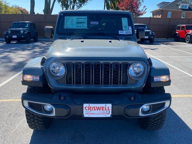 new 2025 Jeep Gladiator car, priced at $44,900