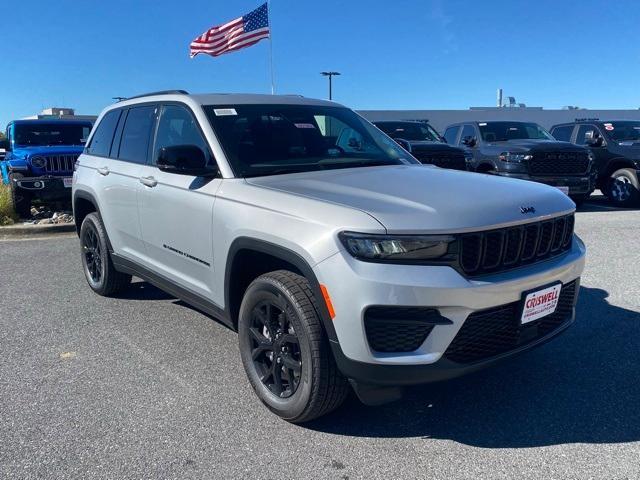 new 2025 Jeep Grand Cherokee car, priced at $40,750