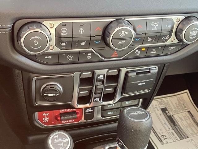 new 2026 Jeep Gladiator car, priced at $60,000