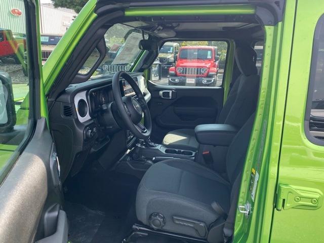 new 2025 Jeep Wrangler car, priced at $41,500