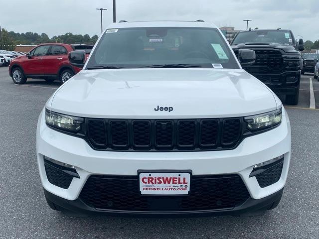 new 2025 Jeep Grand Cherokee car, priced at $47,000