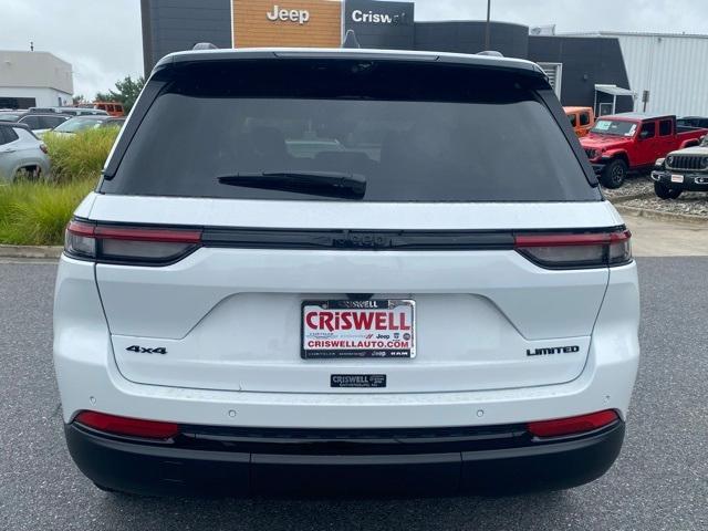 new 2025 Jeep Grand Cherokee car, priced at $47,000