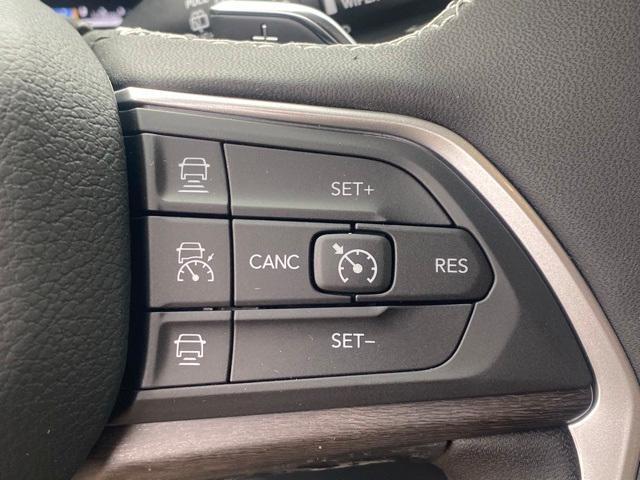 new 2025 Jeep Grand Cherokee car, priced at $47,000