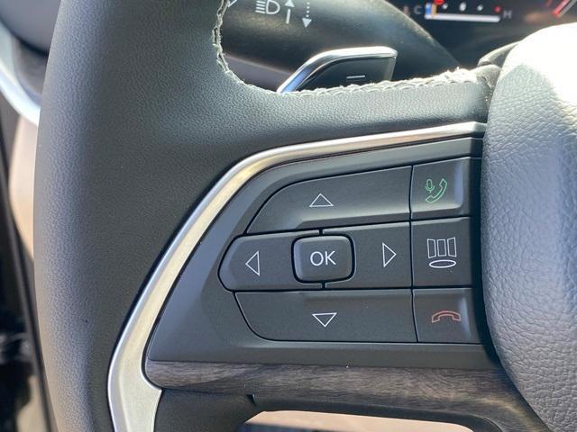new 2025 Jeep Grand Cherokee car, priced at $45,000