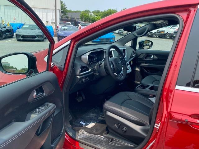 new 2025 Chrysler Voyager car, priced at $39,171