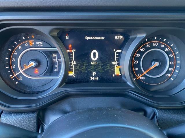 new 2025 Jeep Gladiator car, priced at $54,500