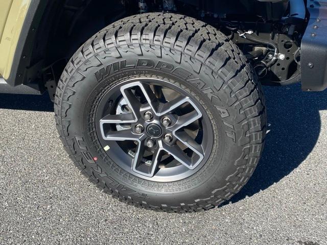 new 2025 Jeep Gladiator car, priced at $54,500