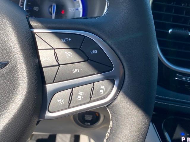 new 2023 Chrysler Pacifica car, priced at $44,500