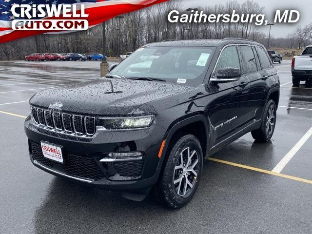 new 2025 Jeep Grand Cherokee car, priced at $43,000