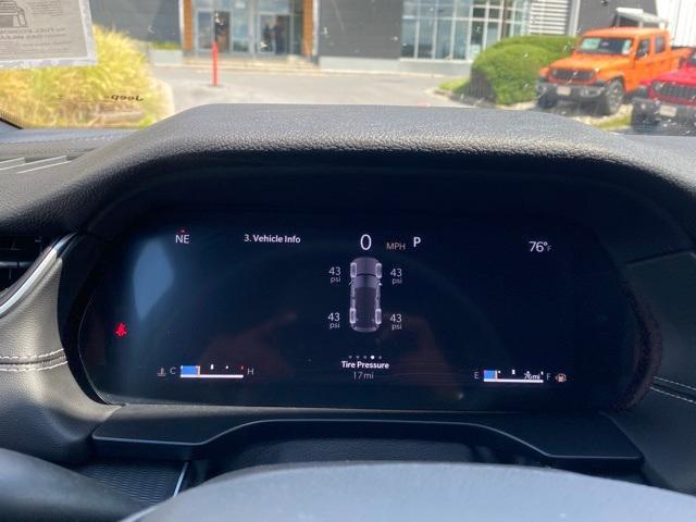 new 2025 Jeep Grand Cherokee car, priced at $37,000
