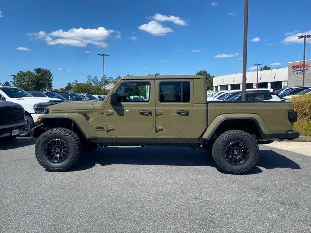 new 2025 Jeep Gladiator car, priced at $58,750