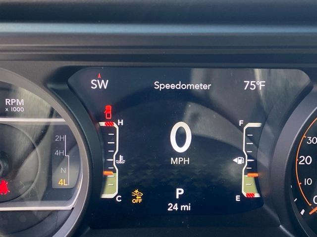 new 2025 Jeep Gladiator car, priced at $58,750