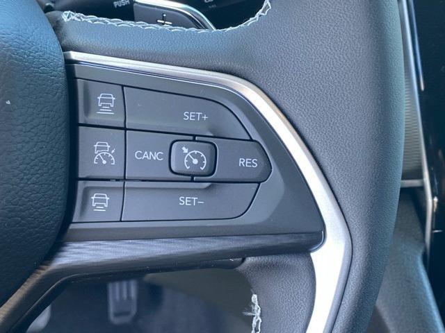 new 2025 Jeep Grand Cherokee car, priced at $36,000