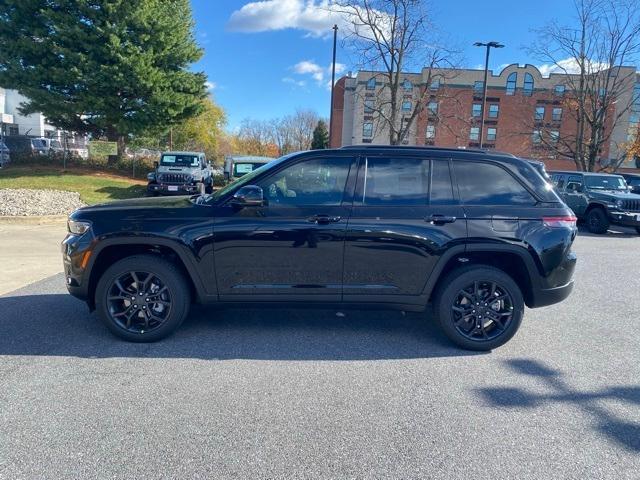 new 2025 Jeep Grand Cherokee car, priced at $46,750