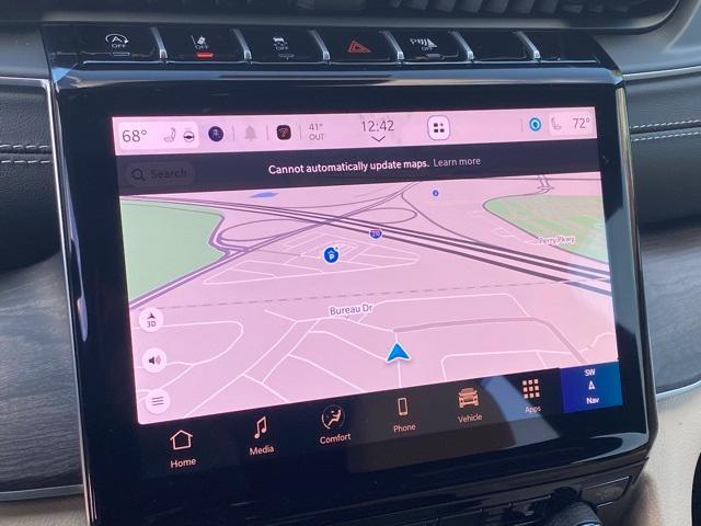 new 2025 Jeep Grand Cherokee car, priced at $46,750